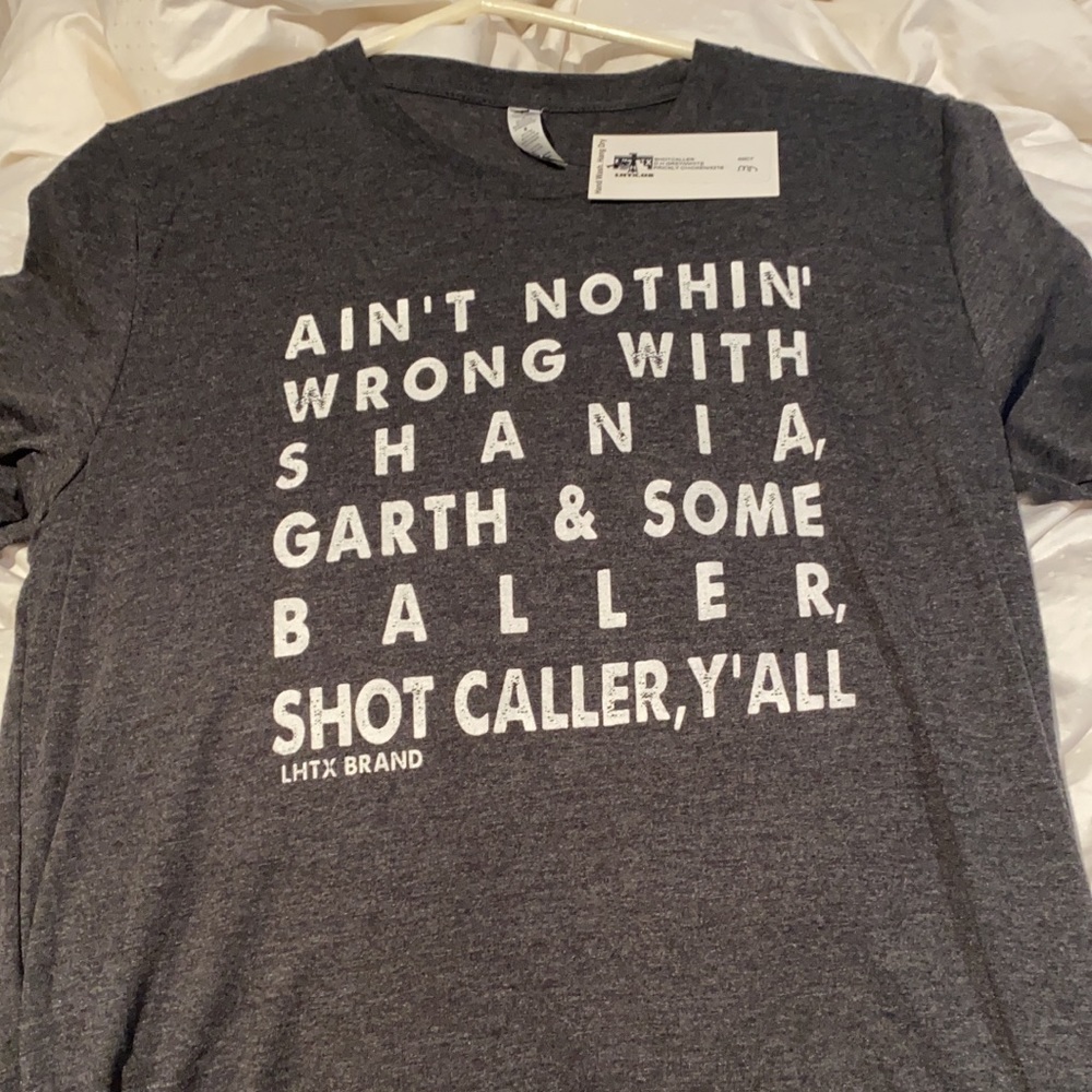 Graphic t